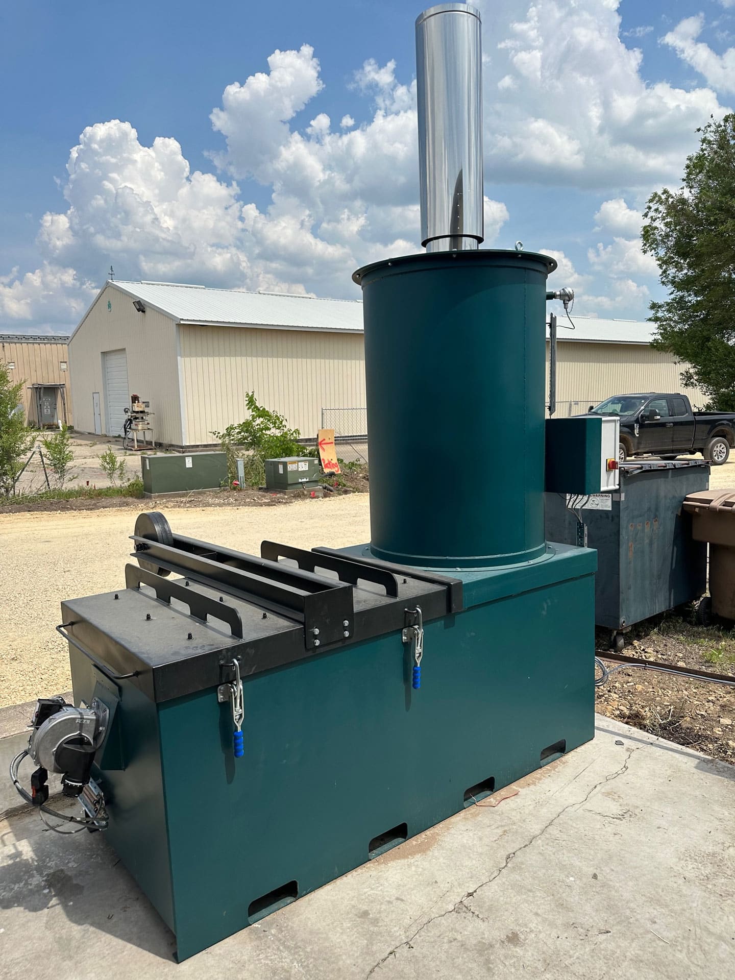 Read more about the article How Modern Pet Cremation Equipment Helps Reduce Emissions